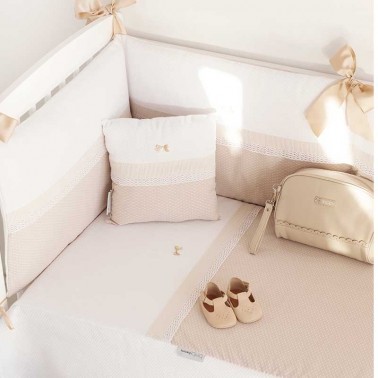 Colcha y protector cuna Venecia Camel