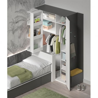 Armario ciego con estanterias plegables